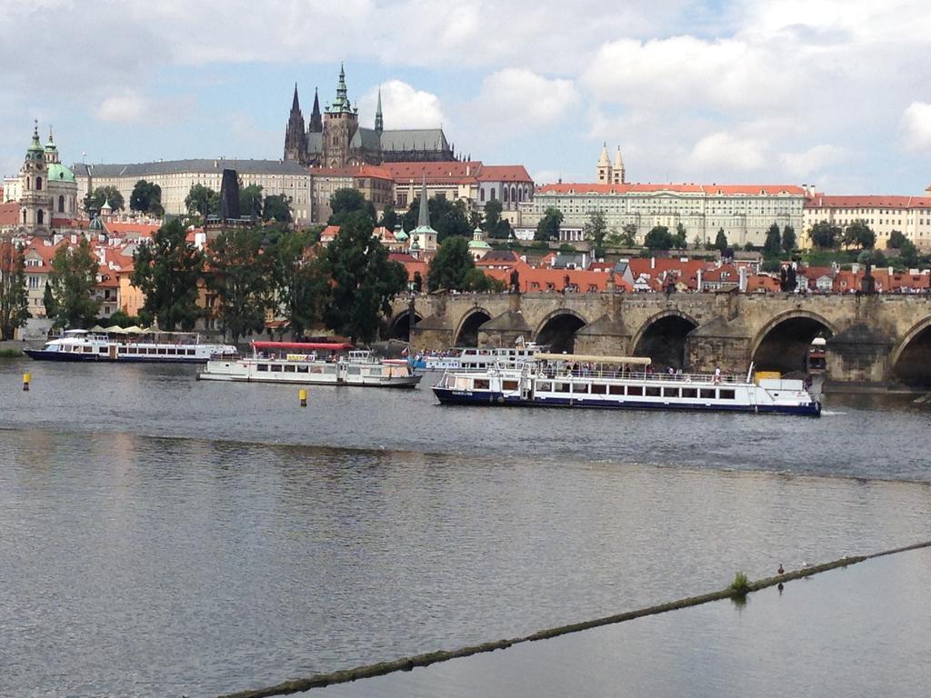 Exclusive On Zborovska * Praha